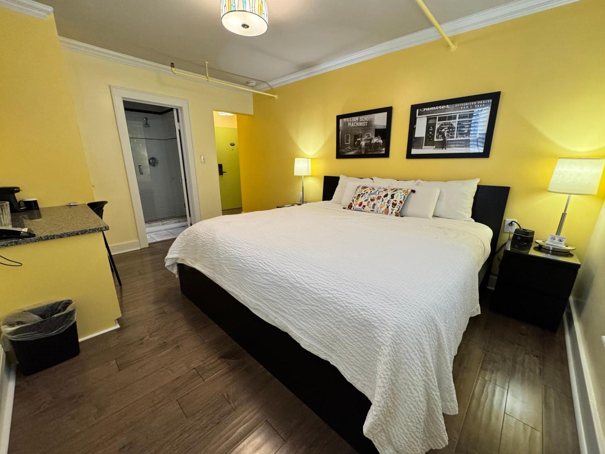 The Sherman Inn เบทส์วิลล์ ภายนอก รูปภาพ