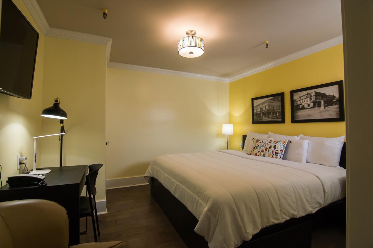 The Sherman Inn เบทส์วิลล์ ภายนอก รูปภาพ